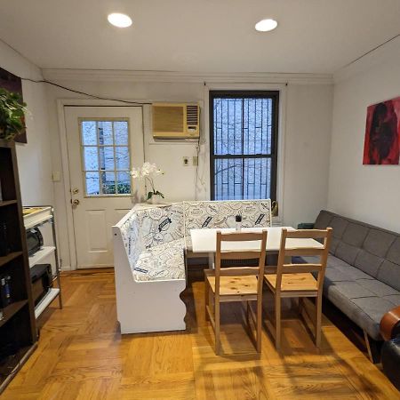 Spacious Room For 4 People In Williamsburg ! New York Esterno foto