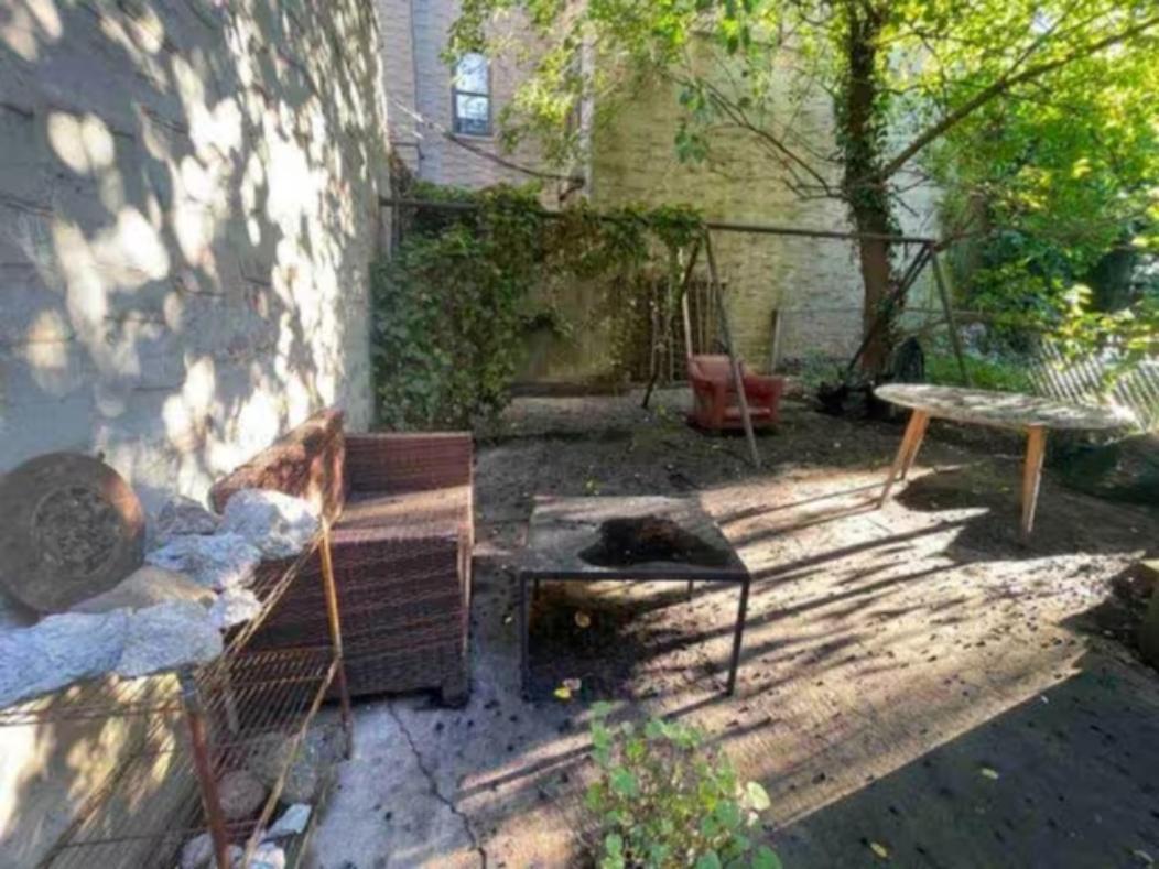 Spacious Room For 4 People In Williamsburg ! New York Esterno foto